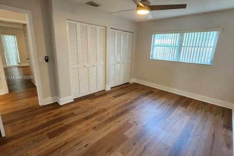 Снять в аренду виллу или дом в Холливуд, Флорида 3 спальни, 116.13м2, № 2050105 - фото 9