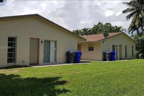 Снять в аренду виллу или дом в Холливуд, Флорида 3 спальни, 116.13м2, № 2050105 - фото 13