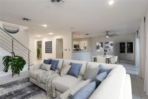 Adosado en venta en Davie, Florida, 3 dormitorios, 153.1 m2 № 1788433 - foto 3