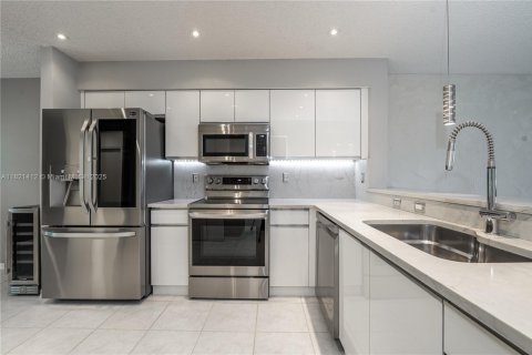Adosado en venta en Davie, Florida, 3 dormitorios, 153.1 m2 № 1788433 - foto 8