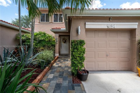 Adosado en venta en Davie, Florida, 3 dormitorios, 153.1 m2 № 1788433 - foto 1
