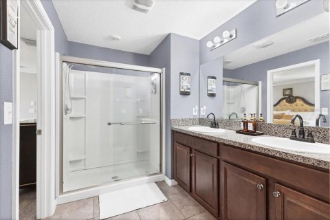 House in Wimauma, Florida 4 bedrooms, 189.33 sq.m. № 2104444 - photo 12