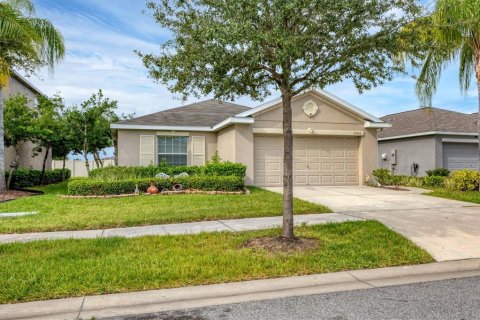 House in Wimauma, Florida 4 bedrooms, 189.33 sq.m. № 2104444