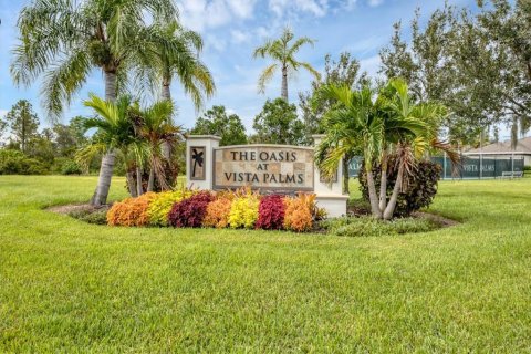 House in Wimauma, Florida 4 bedrooms, 189.33 sq.m. № 2104444 - photo 21