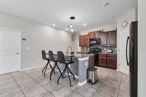 House in Wimauma, Florida 4 bedrooms, 189.33 sq.m. № 2104444 - photo 6
