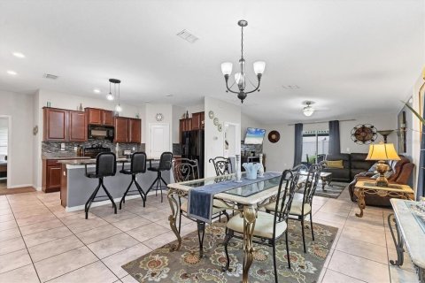 House in Wimauma, Florida 4 bedrooms, 189.33 sq.m. № 2104444 - photo 10