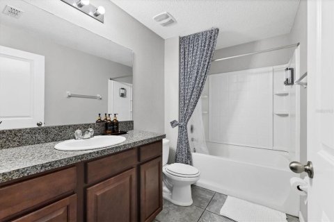 House in Wimauma, Florida 4 bedrooms, 189.33 sq.m. № 2104444 - photo 15