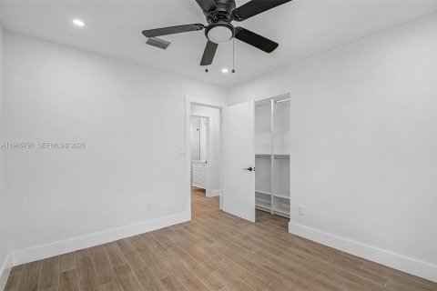 Casa en venta en Palmetto Bay, Florida, 4 dormitorios, 182.83 m2 № 2058293 - foto 15