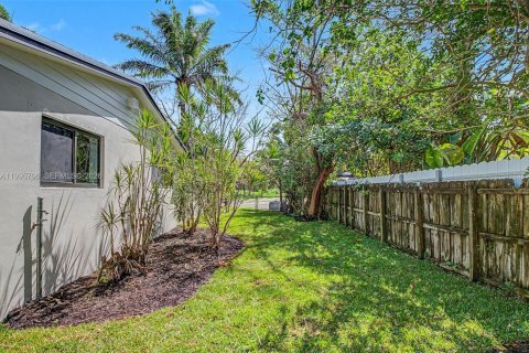 Casa en venta en Palmetto Bay, Florida, 4 dormitorios, 182.83 m2 № 2058293 - foto 25