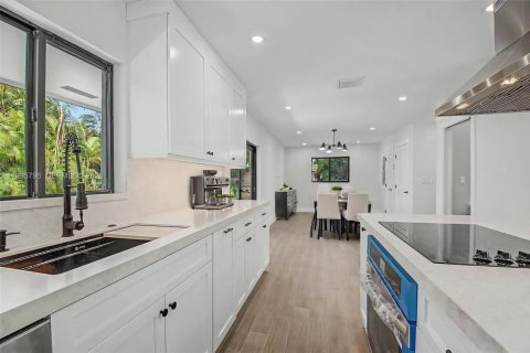 Casa en venta en Palmetto Bay, Florida, 4 dormitorios, 182.83 m2 № 2058293 - foto 7
