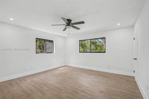 Casa en venta en Palmetto Bay, Florida, 4 dormitorios, 182.83 m2 № 2058293 - foto 10