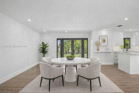 Casa en venta en Palmetto Bay, Florida, 4 dormitorios, 182.83 m2 № 2058293 - foto 4