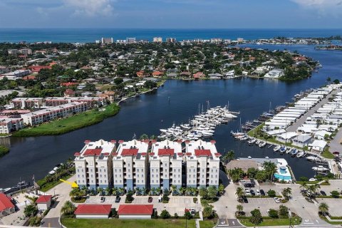 Condo in Venice, Florida, 3 bedrooms  № 2369560 - photo 2