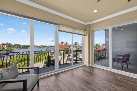 Condo in Venice, Florida, 3 bedrooms  № 2369560 - photo 9