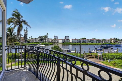 Condo in Venice, Florida, 3 bedrooms  № 2369560 - photo 3