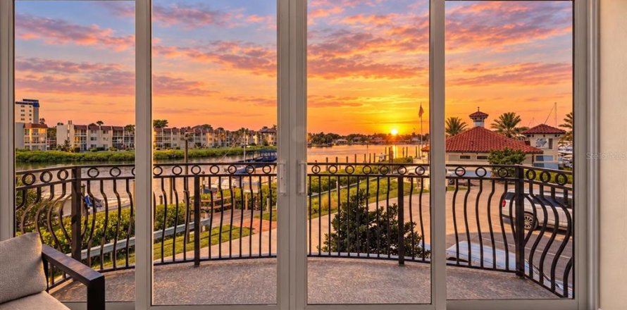 Condo in Venice, Florida, 3 bedrooms  № 2369560