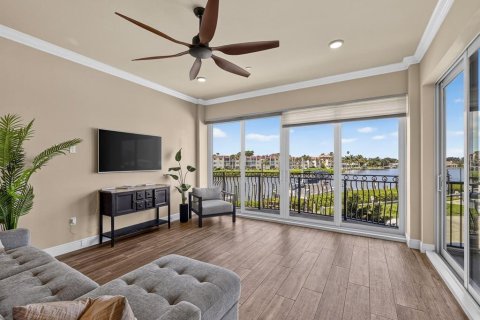 Condo in Venice, Florida, 3 bedrooms  № 2369560 - photo 11