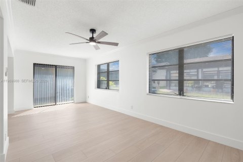 Купить виллу или дом в Дирфилд-Бич, Флорида 2 спальни, 134.06м2, № 2032050 - фото 29