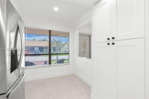 Купить виллу или дом в Дирфилд-Бич, Флорида 2 спальни, 134.06м2, № 2032050 - фото 8