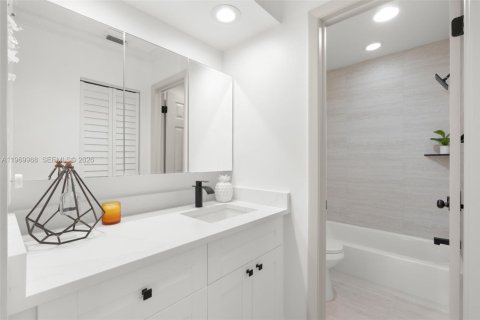 Купить виллу или дом в Дирфилд-Бич, Флорида 2 спальни, 134.06м2, № 2032050 - фото 26