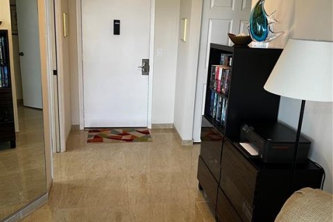 Copropriété à louer à Sarasota, Floride: 2 chambres, 112.69 m2 № 212987 - photo 2