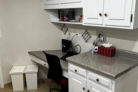 Copropriété à louer à Sarasota, Floride: 2 chambres, 112.69 m2 № 212987 - photo 9
