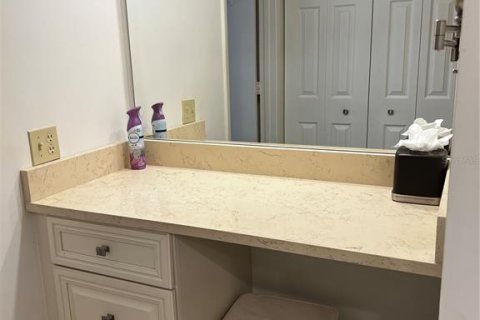 Copropriété à louer à Sarasota, Floride: 2 chambres, 112.69 m2 № 212987 - photo 14