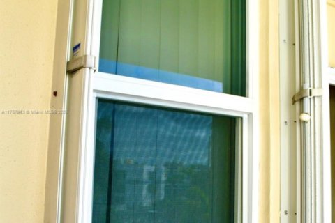 Купить кондоминиум в Авентура, Флорида 2 спальни, 100.61м2, № 1739905 - фото 28