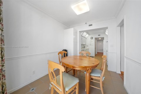 Condo in Aventura, Florida, 2 bedrooms  № 1811221 - photo 13