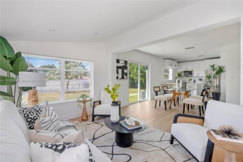 Villa ou maison à Hollywood, Floride 3 chambres, 101.08 m2 № 2015049