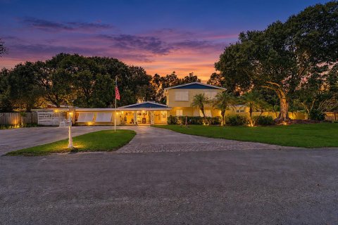 Casa en St. Lucie, Florida 4 dormitorios, 318.65 m2 № 2382677