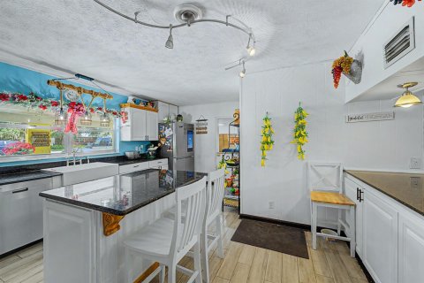 Casa en venta en St. Lucie, Florida, 4 dormitorios, 318.65 m2 № 2382677 - foto 10