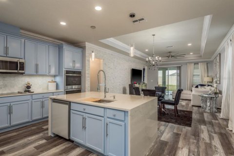 House in BERRY BAY in Wimauma, Florida 4 bedrooms, 280.19 sq.m. № 1524021 - photo 9