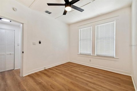 Casa en venta en Tampa, Florida, 3 dormitorios, 117.06 m2 № 1723026 - foto 15