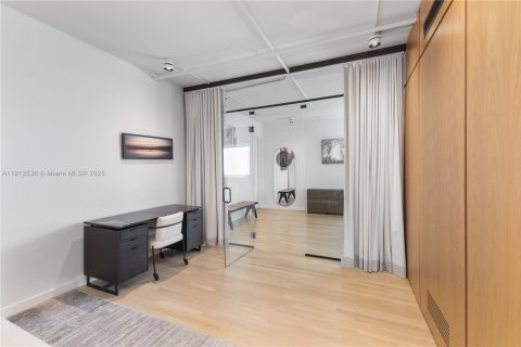 Снять в аренду кондоминиум в Майами-Бич, Флорида 2 спальни, 97.08м2, № 1968721 - фото 4