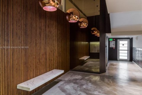 Снять в аренду кондоминиум в Майами-Бич, Флорида 2 спальни, 97.08м2, № 1968721 - фото 26