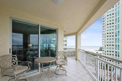 Condo in Clearwater, Florida, 3 bedrooms  № 2380445 - photo 26
