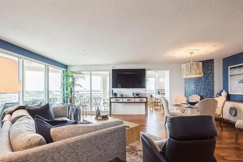 Condo in Clearwater, Florida, 3 bedrooms  № 2380445 - photo 8