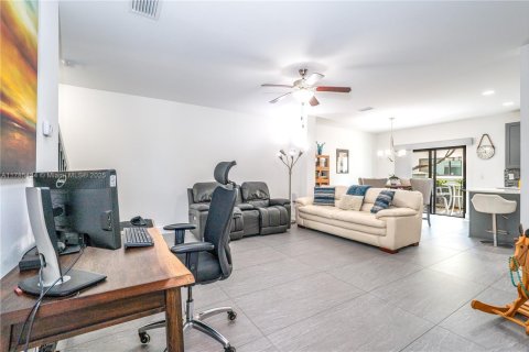 Townhouse in Dania Beach, Florida 3 bedrooms, 180.97 sq.m. № 1708218 - photo 8