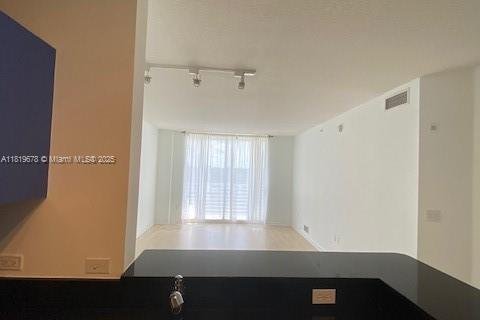 Купить кондоминиум в Авентура, Флорида 1 спальня, 70.05м2, № 1935522 - фото 18