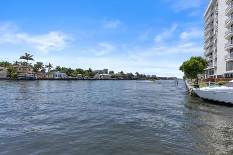 Condominio en venta en Fort Lauderdale, Florida, 2 dormitorios, 130.06 m2 № 2272511 - foto 25
