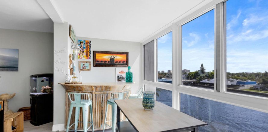 Condominio en Fort Lauderdale, Florida, 2 dormitorios  № 2272511