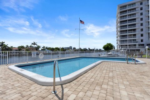 Condominio en venta en Fort Lauderdale, Florida, 2 dormitorios, 130.06 m2 № 2272511 - foto 22