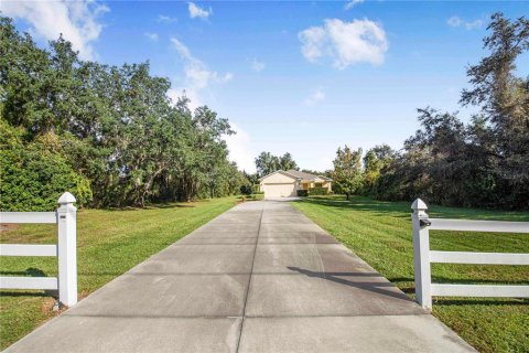 Villa ou maison à vendre à Lake Wales, Floride: 3 chambres, 138.42 m2 № 2431760 - photo 5