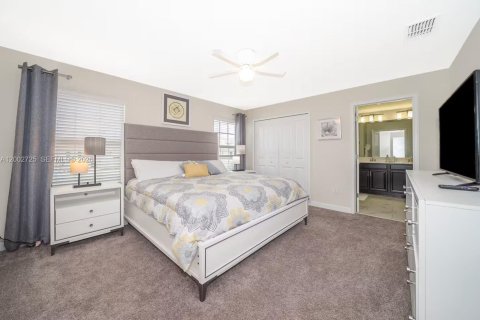 Touwnhouse à vendre à Kissimmee, Floride: 4 chambres № 2170372 - photo 4