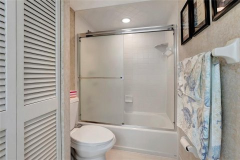 Copropriété à louer à Treasure Island, Floride: 2 chambres, 121.52 m2 № 2408200 - photo 26