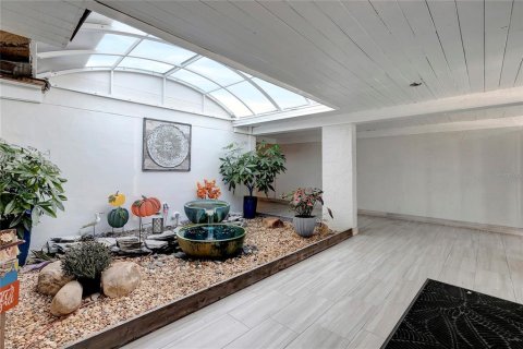Copropriété à louer à Treasure Island, Floride: 2 chambres, 121.52 m2 № 2408200 - photo 28