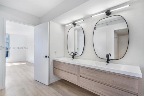 Copropriété à louer à Aventura, Floride: 2 chambres, 109.72 m2 № 2154226 - photo 5