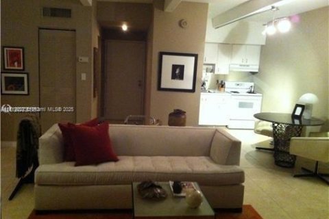 Снять в аренду кондоминиум в Майами, Флорида 1 спальня, 60.67м2, № 1775259 - фото 20