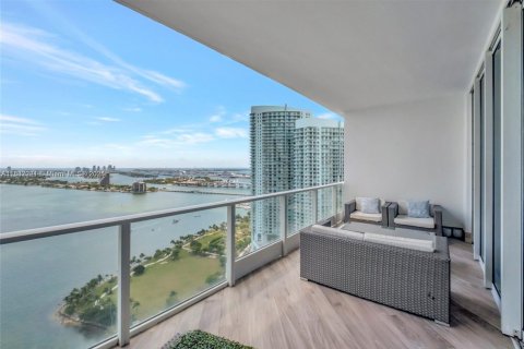 Copropriété à vendre à Miami, Floride: 2 chambres, 104.79 m2 № 1936405 - photo 2